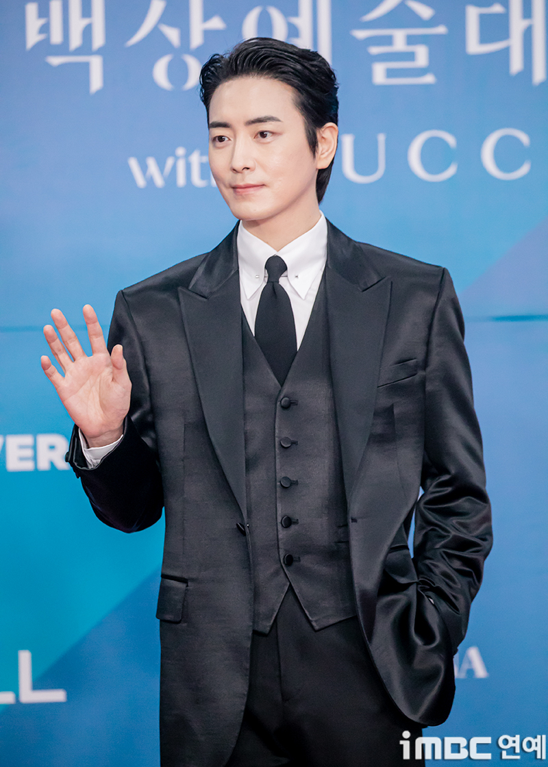 李浚赫將出演SBS新劇《覺醒》