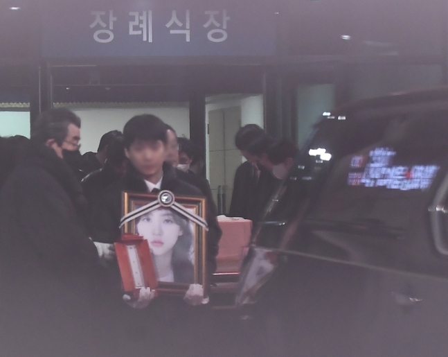 金賽綸今日出殯 