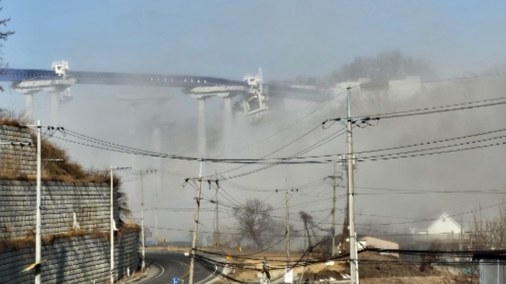 韓國首爾高速公路工地發生坍塌事故