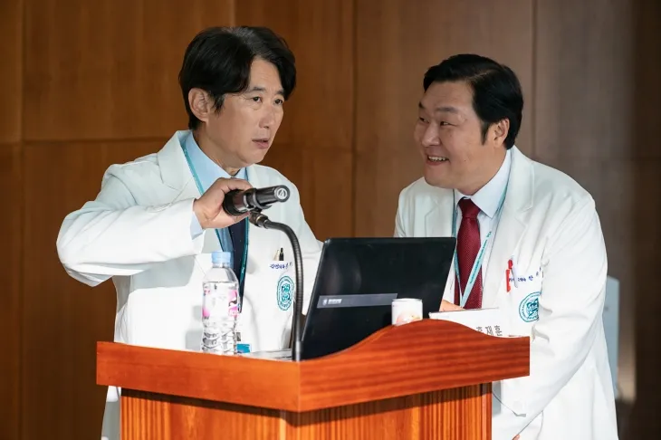 金元海 飾「洪載勛」