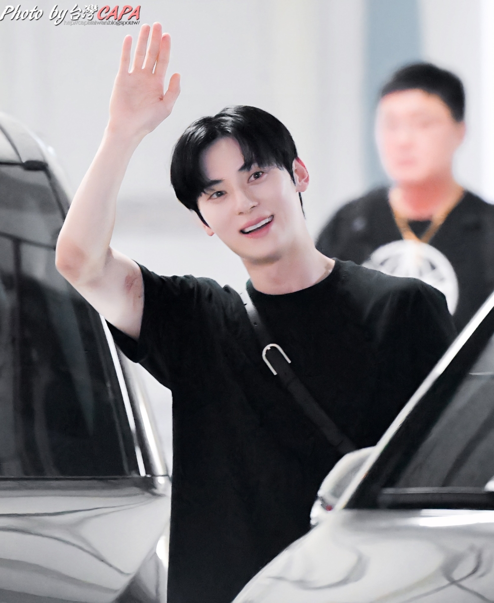 黃旼炫拍攝動作戲留下瘀傷