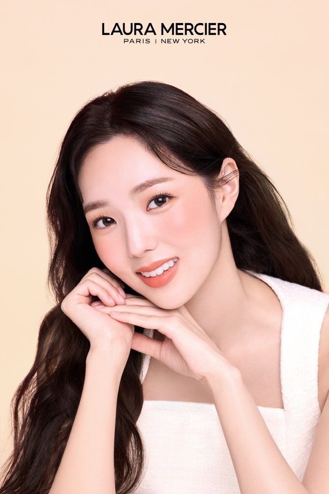 Laura Mercier 正式宣布選定蔡秀彬為品牌的韓國本土代言人