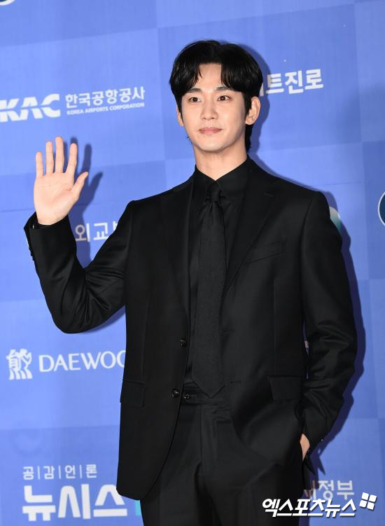 金秀賢終於打破沉默強硬否認「無稽之談」