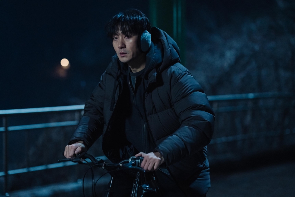 朴海秀飾演「目擊男」