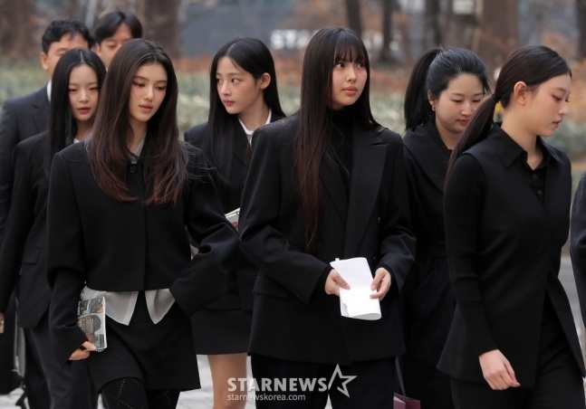 NewJeans(NJZ) 全員現身首爾中央地方法院