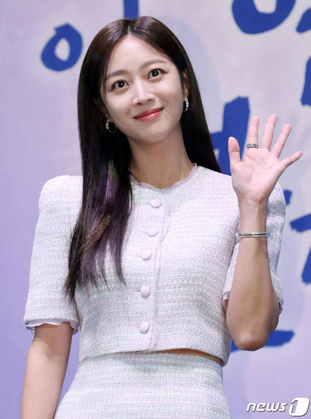 曹寶兒這次也會特別出演《離婚保險》