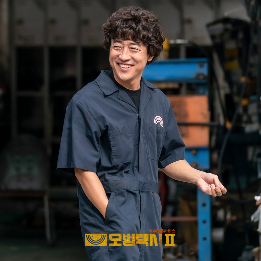 張赫鎮飾演彩虹運輸工程師「崔慶久」