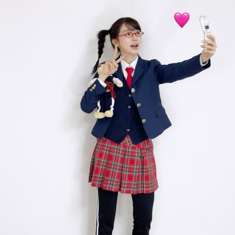 尹恩惠在Instagram分享這次的「申彩靜」造型