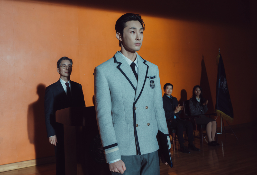 裴奈拏飾演「羅柏珍」