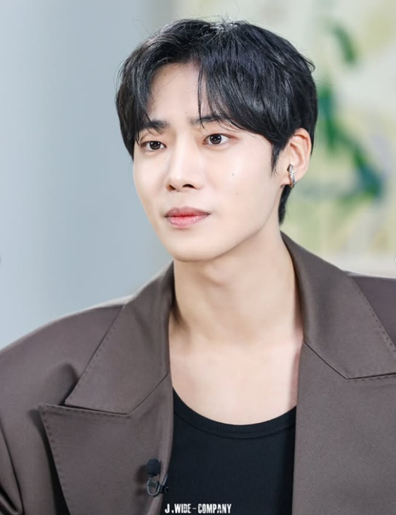 秋英宇將飾演患有遺傳性心臟衰竭的少年「金宰元」