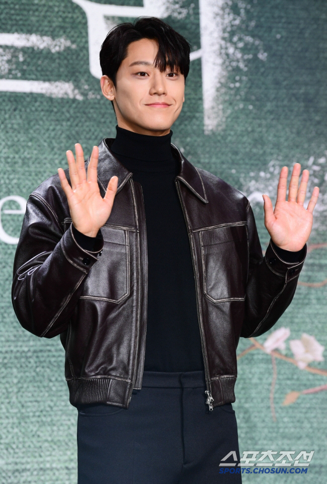 李到晛5月退伍，傳有望接棒車銀優與高旻示出演洪氏姐妹新作