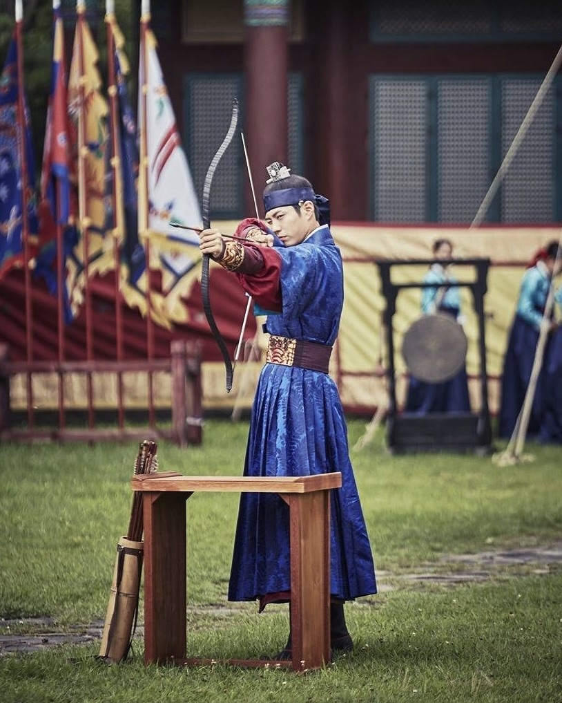 朴寶劍 韓服造型