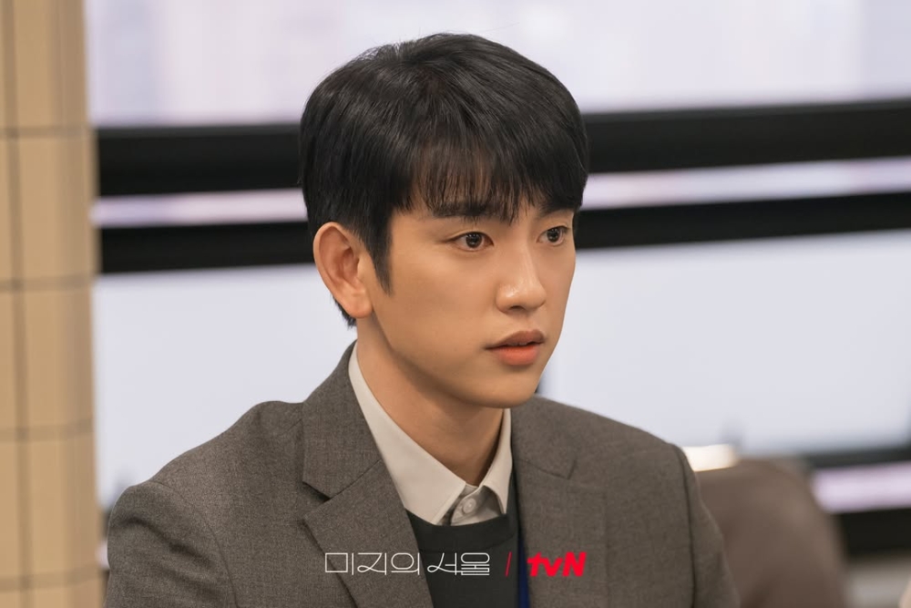 朴珍榮飾「李昊洙」