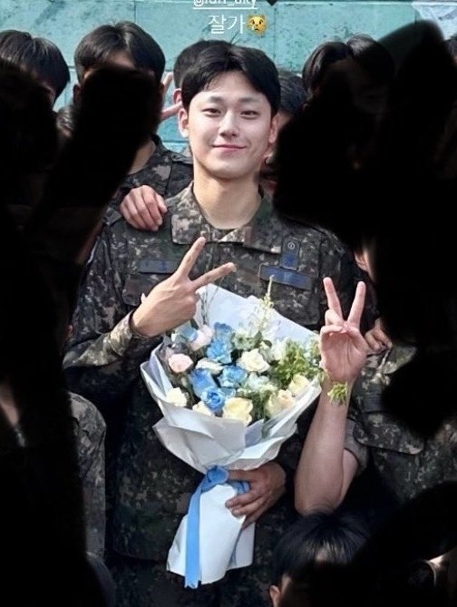 李到晛今日正式退伍