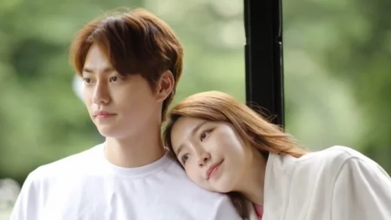鄭泫揆(鄭賢奎)與成海恩通過戀綜《換乘戀愛2》配對成功