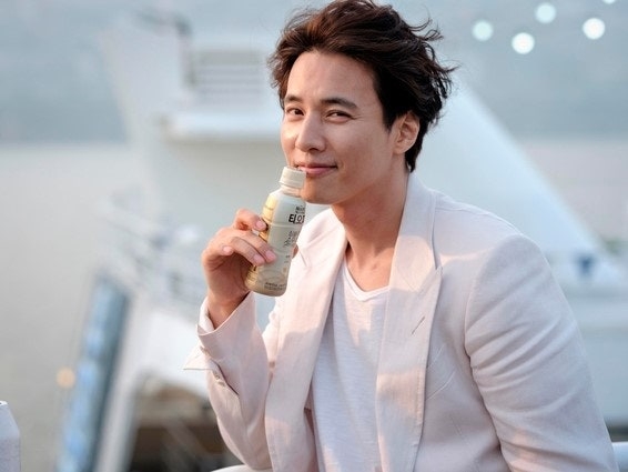 去年與合作長達16年的咖啡品牌終止代言合約