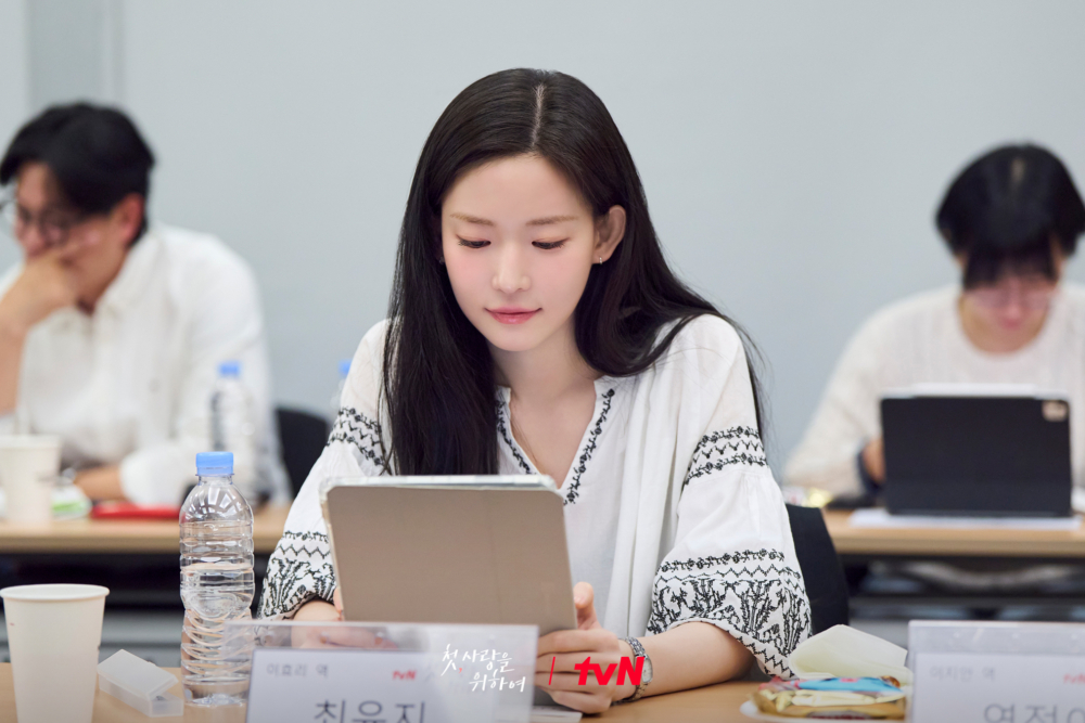 崔允智飾演廉晶雅女兒「李孝莉」