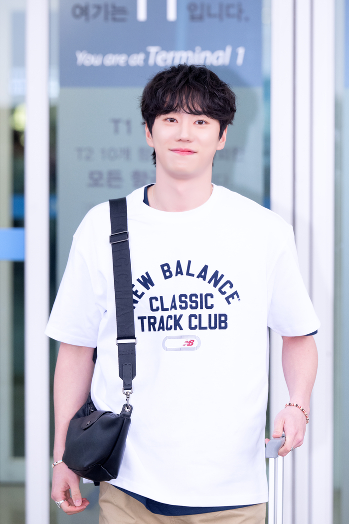 李濬榮有望出演新劇《我是誰》挑戰浪漫喜劇