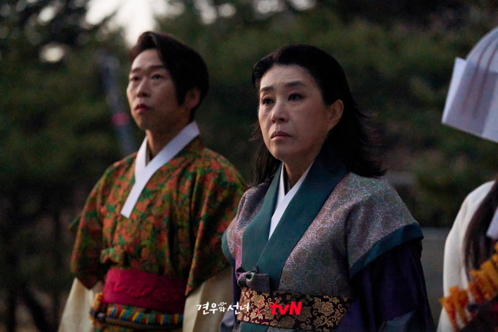 金美卿 飾演「東川」