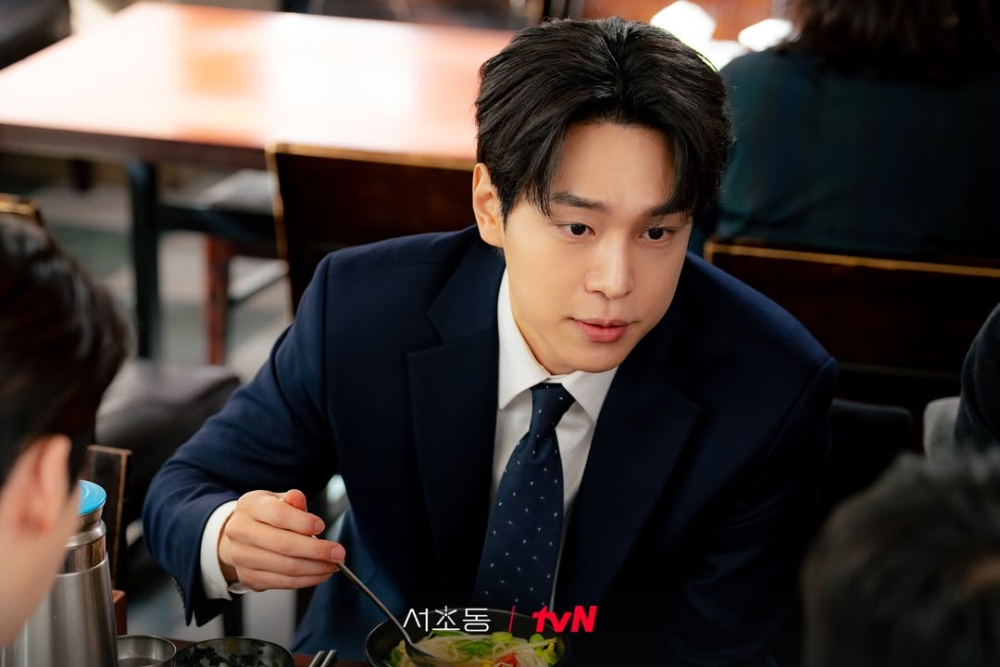 《瑞草洞》姜有皙劇照