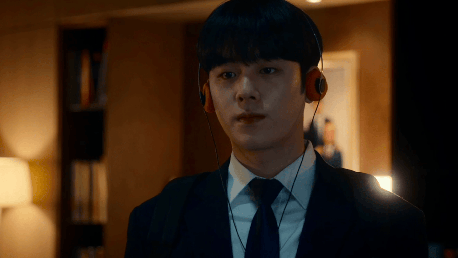 《ONE：高中英雄們》