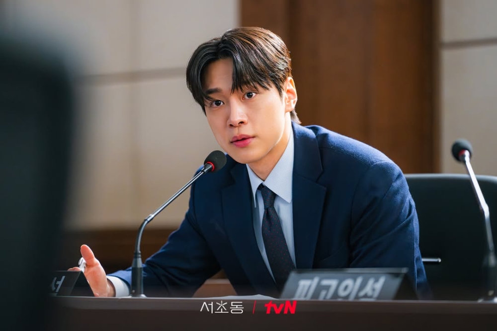 《瑞草洞》姜有皙劇照