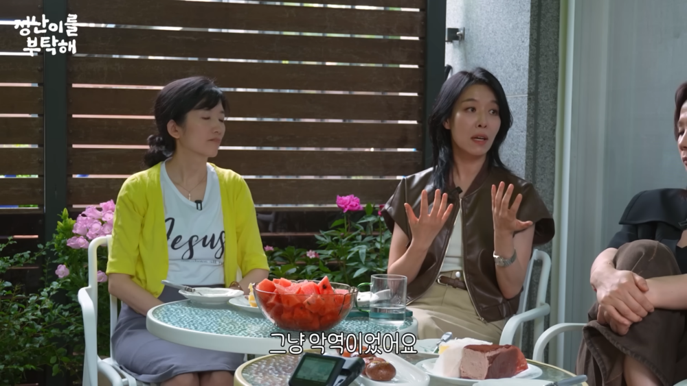 ：結果一到現場就亂成一團，開始討論要怎麼調整動作戲、水中戲怎麼拍……最後只能選擇全部辭演