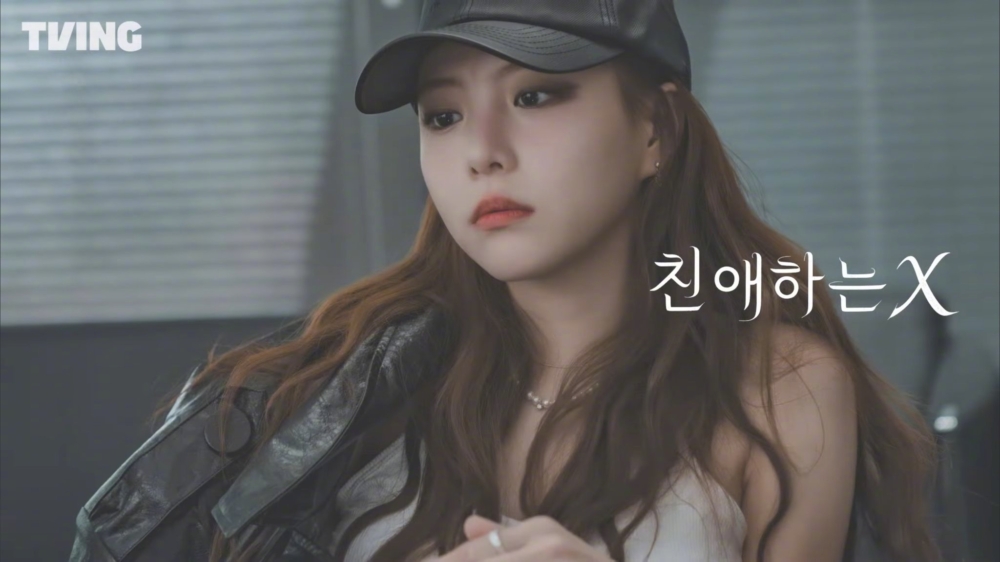 李烈音飾演作為偶像出身的演員「任蕾娜」 