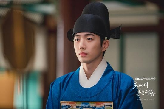 《衣袖紅鑲邊》姜勳