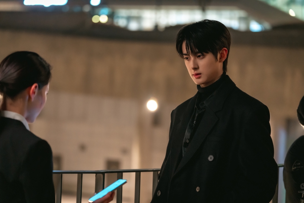 金旻奎在劇中飾演財閥私生子