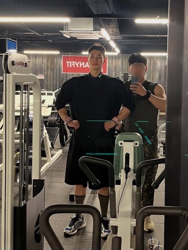 宋江最新健身照曝光「越練越猛」