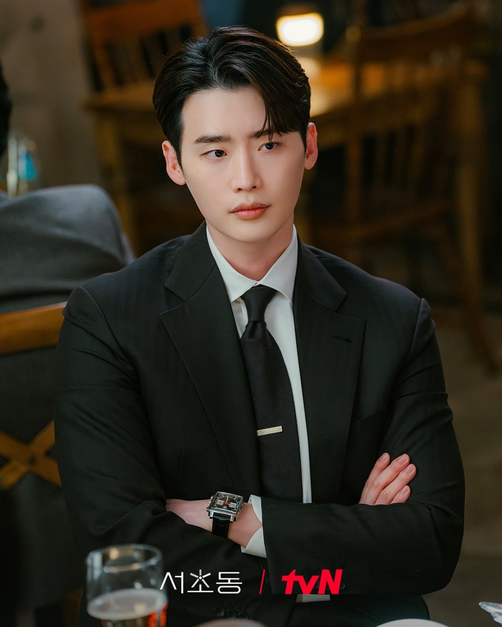 李鍾碩過去飾演的角色不是目睹父親被殺、就是經歷家破人亡