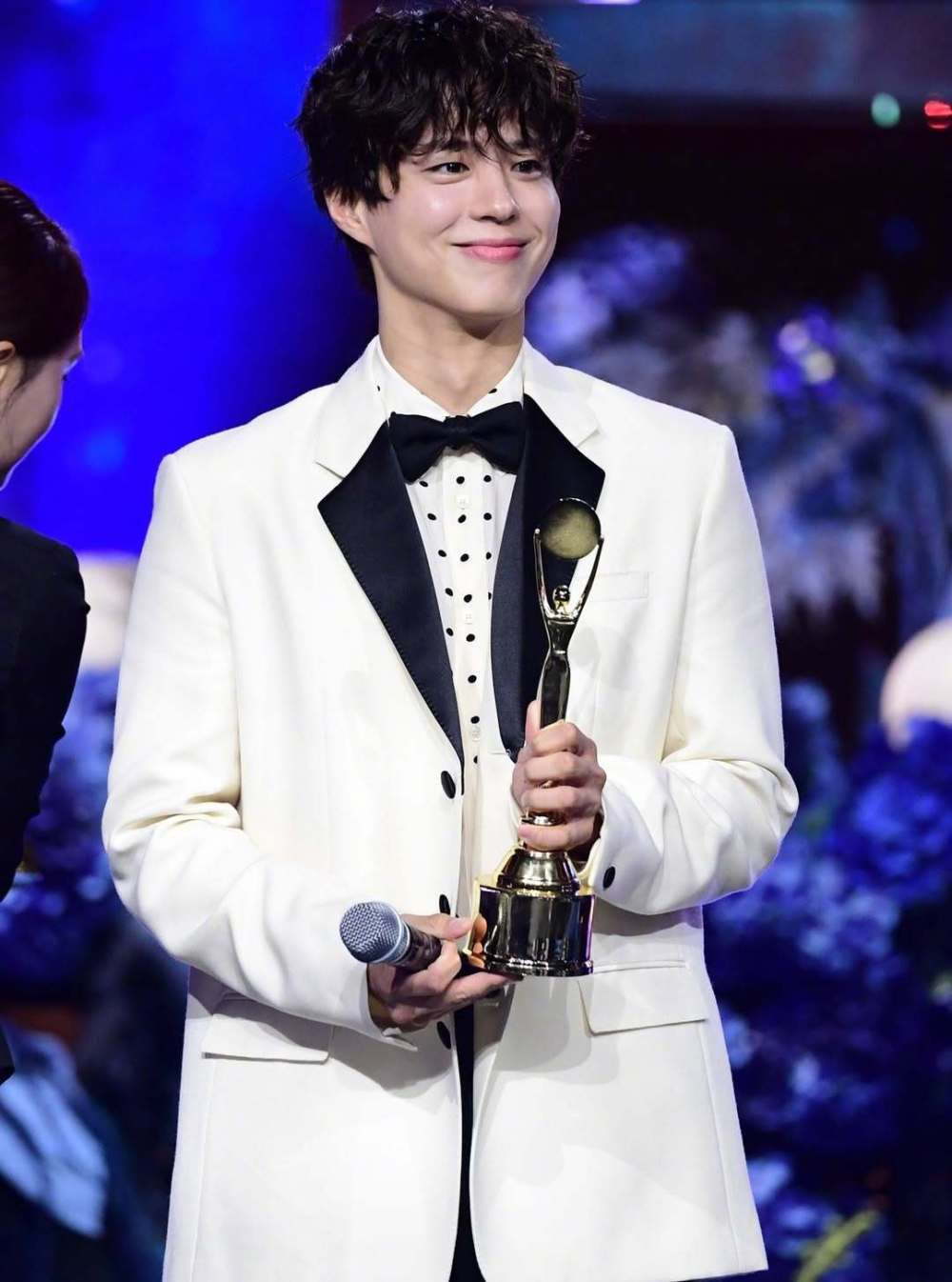 人氣獎：朴寶劍