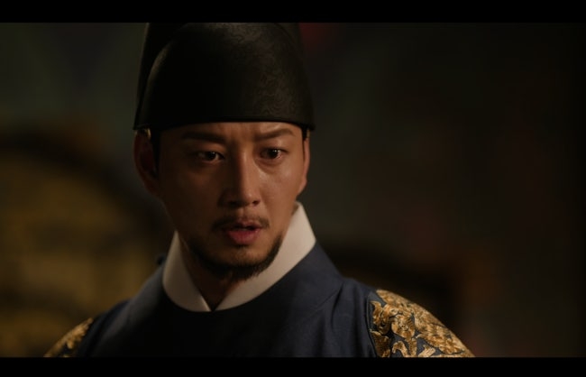 李賢旭則飾演畫家「安堅」