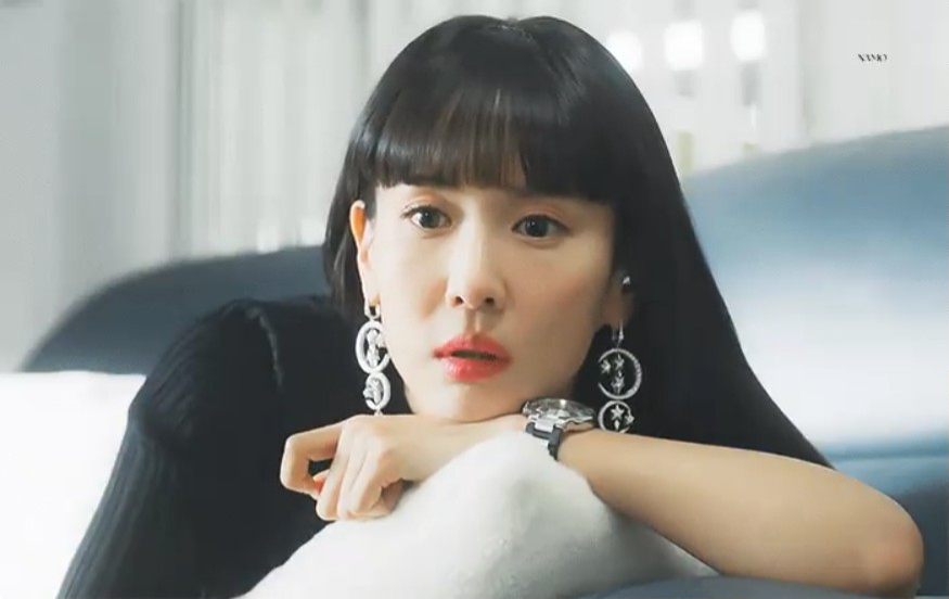 曹汝貞飾演「藝智」