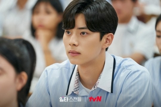 憑藉《浪漫速成班》打開知名度