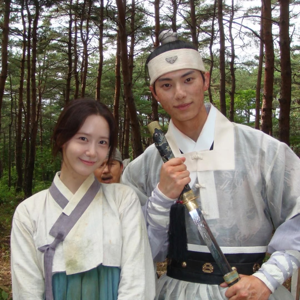 李彩玟曬與潤娥合照