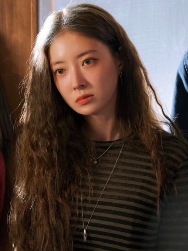 李世榮飾演飯店客房服務員「李德潘」