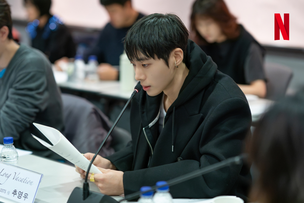 秋英宇飾演惡魔「3375號」