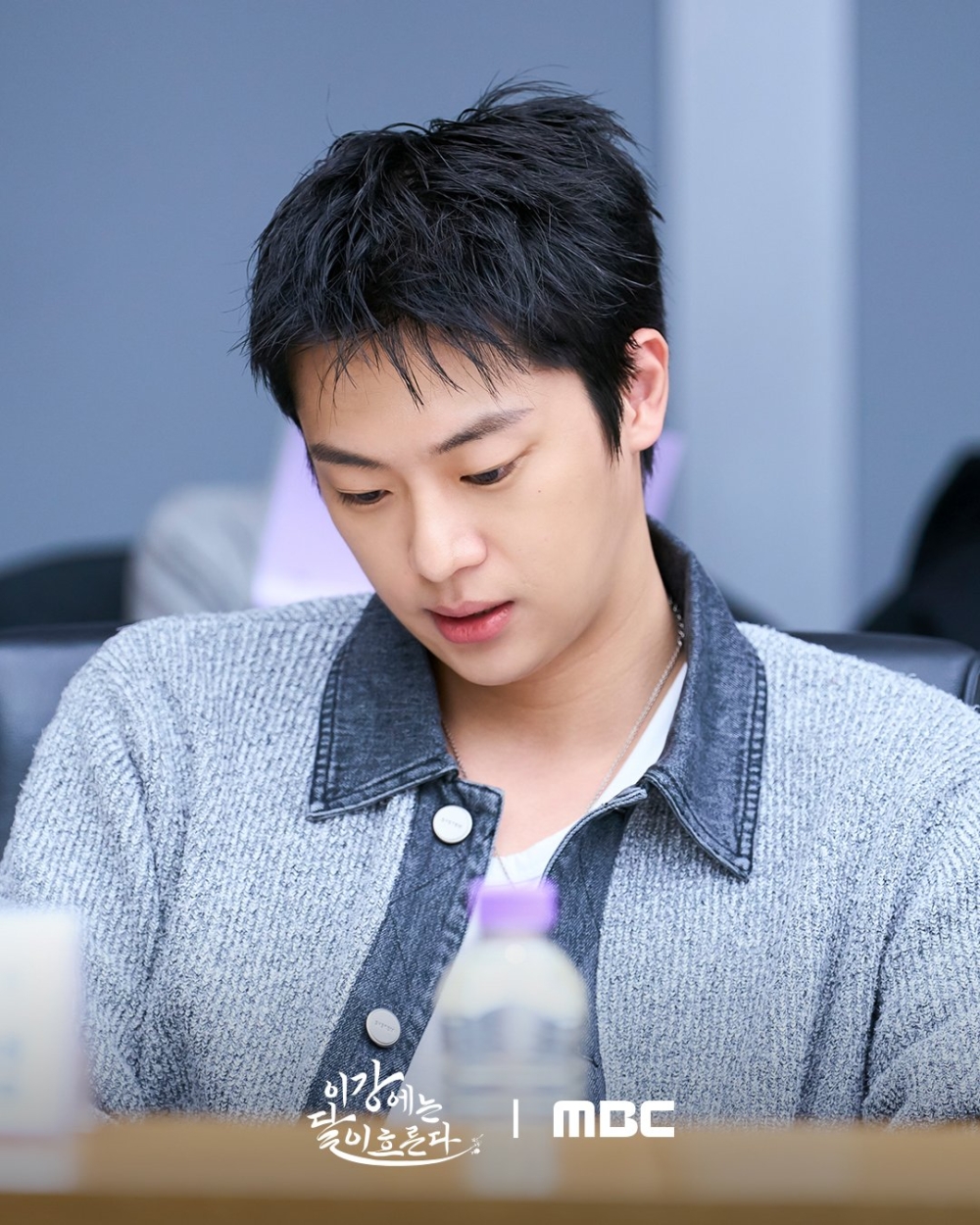 李新英飾演李江的堂弟「齊雲大君李雲」