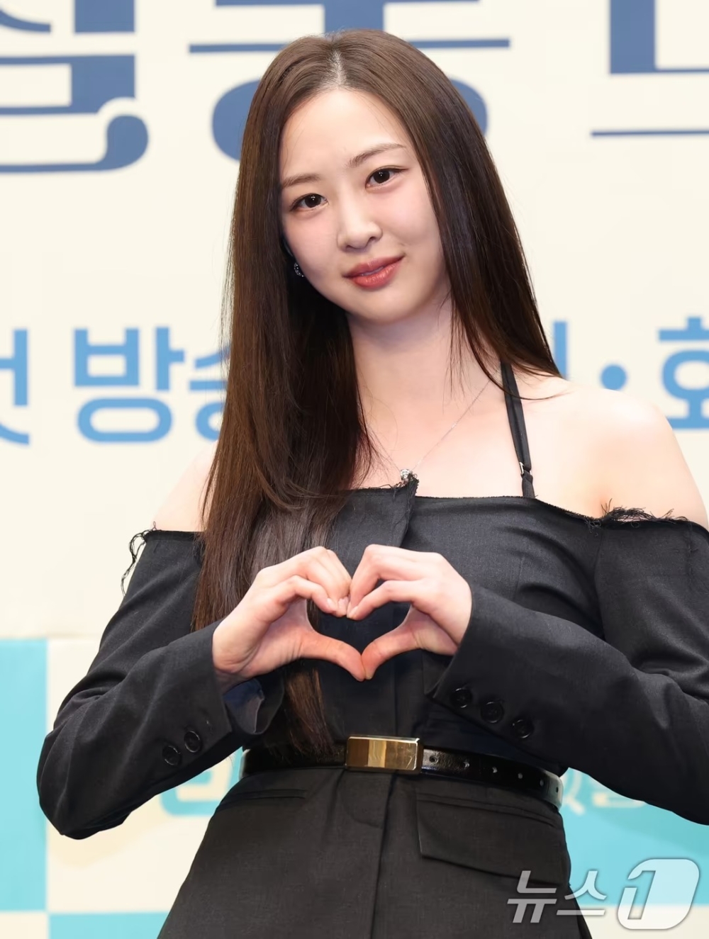 金多順飾演張熙媛的好友「黃美蘭」