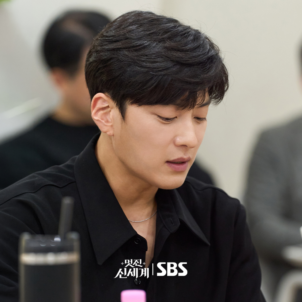 張勝祖將飾演車世界的堂兄「崔文道」