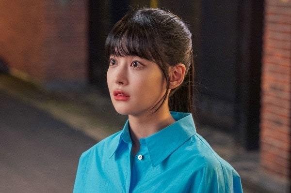 吳漣序飾演老師「張熙媛」