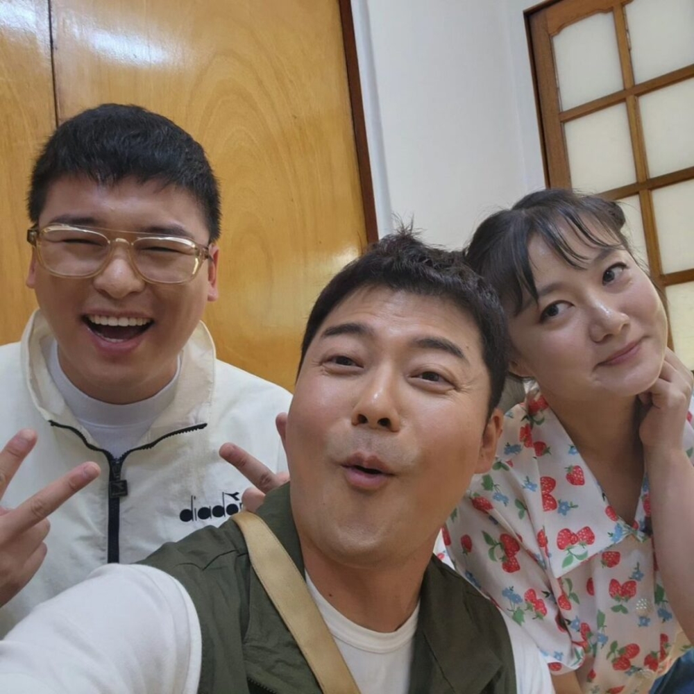 李章宇與全炫茂、朴娜萊組成「棕櫚油家族」