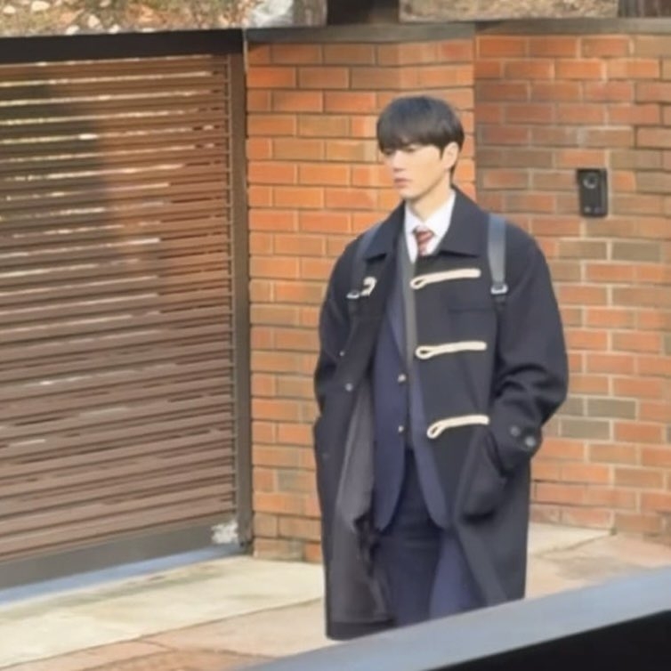 宋江&李濬榮新劇《四手聯彈》校服路透