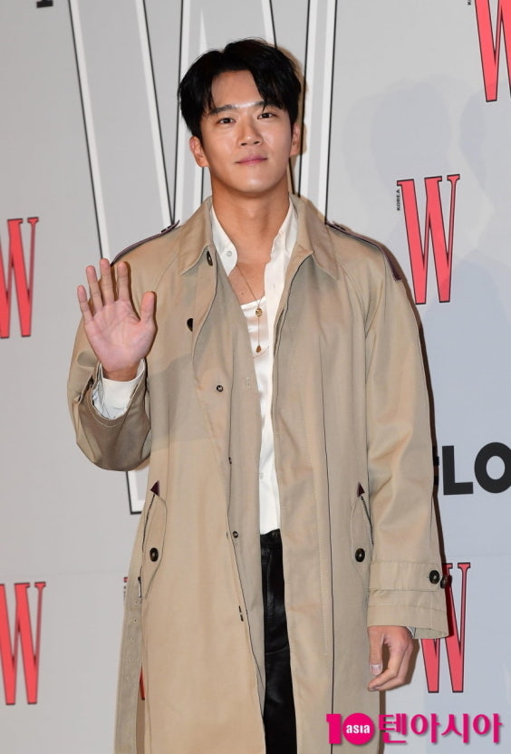 河錫辰將飾演義大利餐廳的經營者兼主廚「金武鎮」