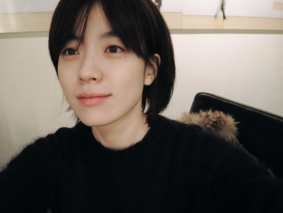 韓孝周「13年前舊照」曝光！凍齡美貌引好友韓志旼留言驚嘆：以為是昨天拍的