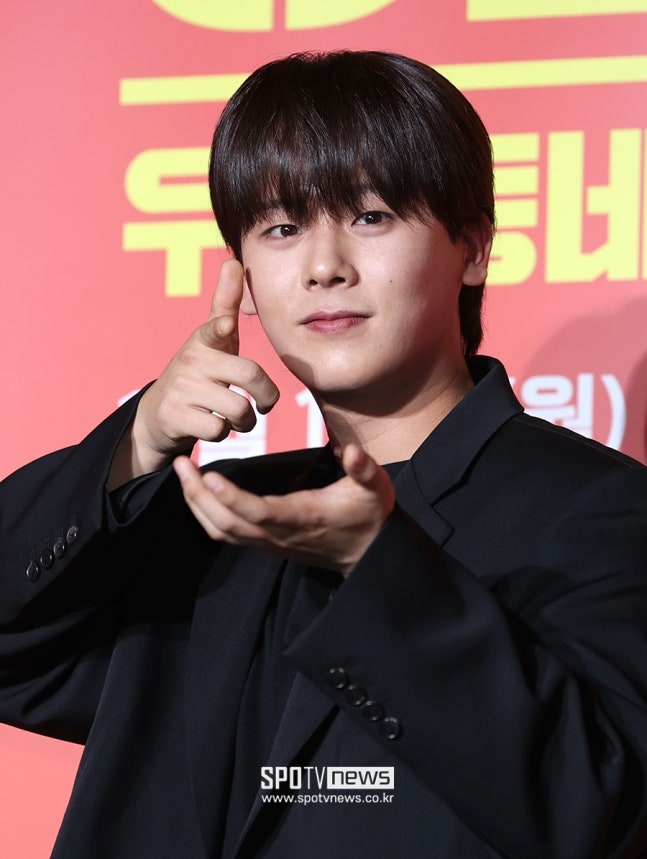 李正河主自願加入海軍陸戰隊