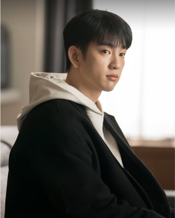 朴珍榮在劇中飾演一名觀察世界細緻入微的地鐵火車司機「延泰伍」