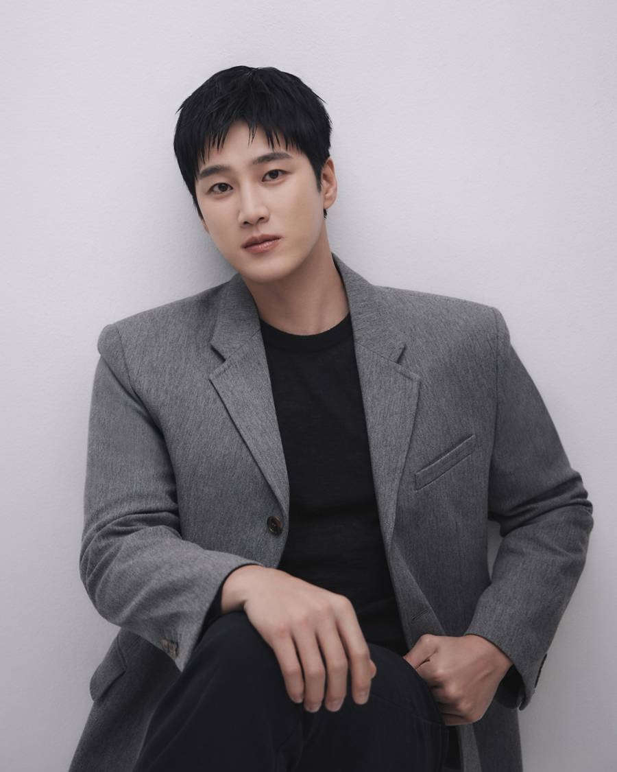 結婚對自己來說仍相當遙遠，目前的重心依然放在演藝事業上